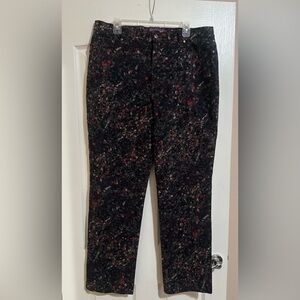 NWOT Plus Size Women’s Gloria Vanderbilt Soft Amanda Floral Print Jeans Size 18.